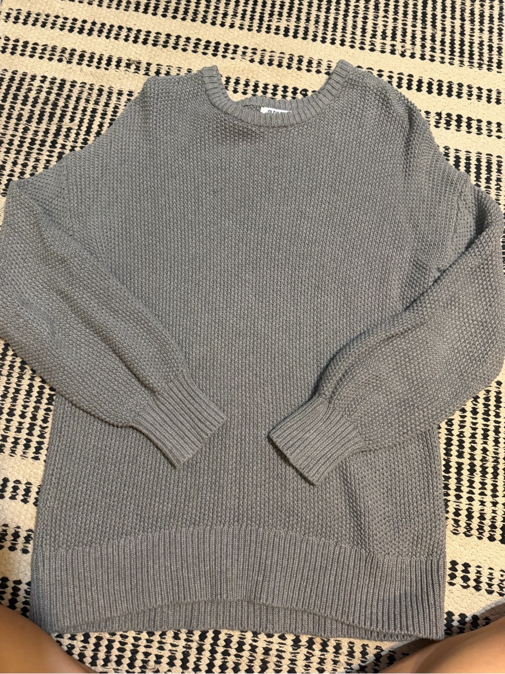 Old Navy Gray Crewneck Knit Sweater